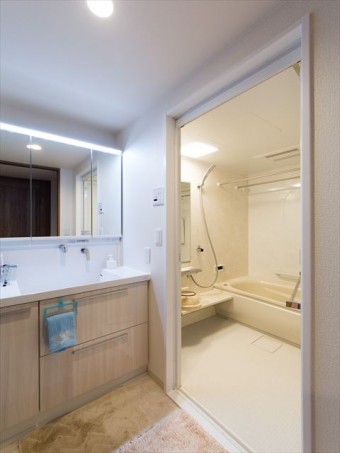 収納力アップ！　床下・壁面収納が豊富なマンションにリフォーム